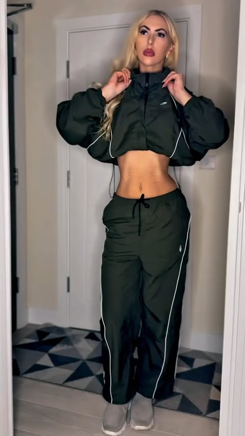 Instagram post by @missviktorija_ for Sintillate Talent. Caption reads: (Excuse the waist belt imprints ☺️) 

Biggest sale....