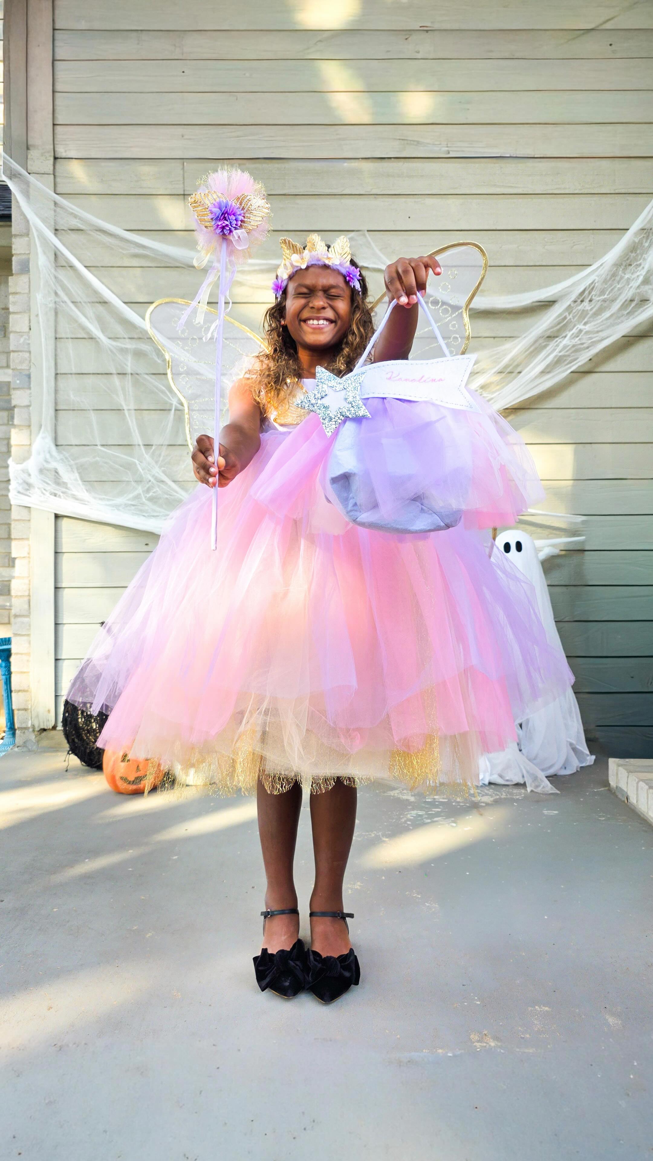 Instagram post by @lanaato for Halloween Costumes. Caption reads: Halloween countdown is ON ⏰
If you are....