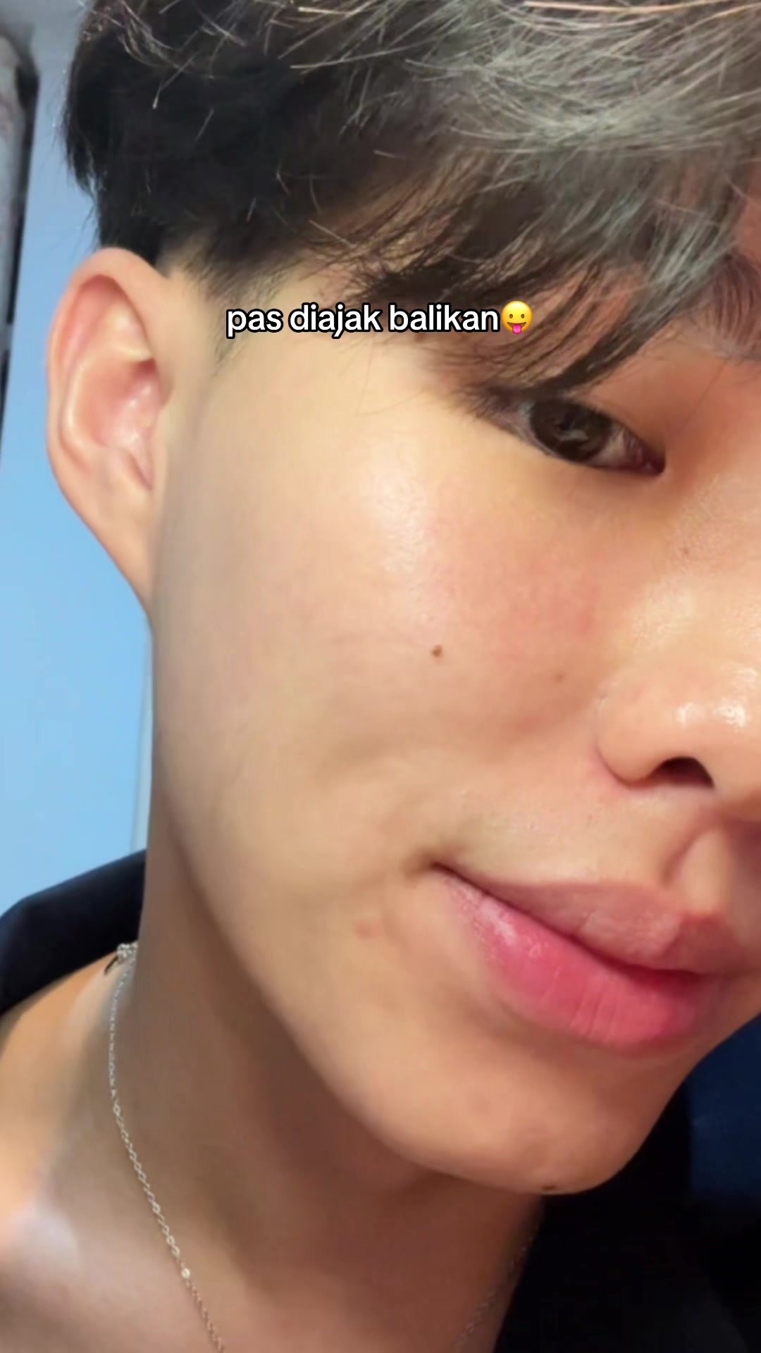 TikTok post by @ini.winn for Hanasui. Caption reads: heartbreak sengefek itu?@Hanasui Official....