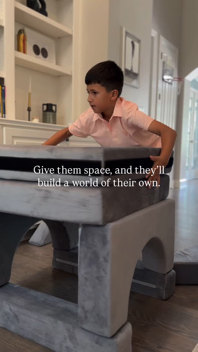 Instagram post by @live.leaf.learn for Kangaroo Hoppers. Caption reads: Give them space… and watch what happens.

This....