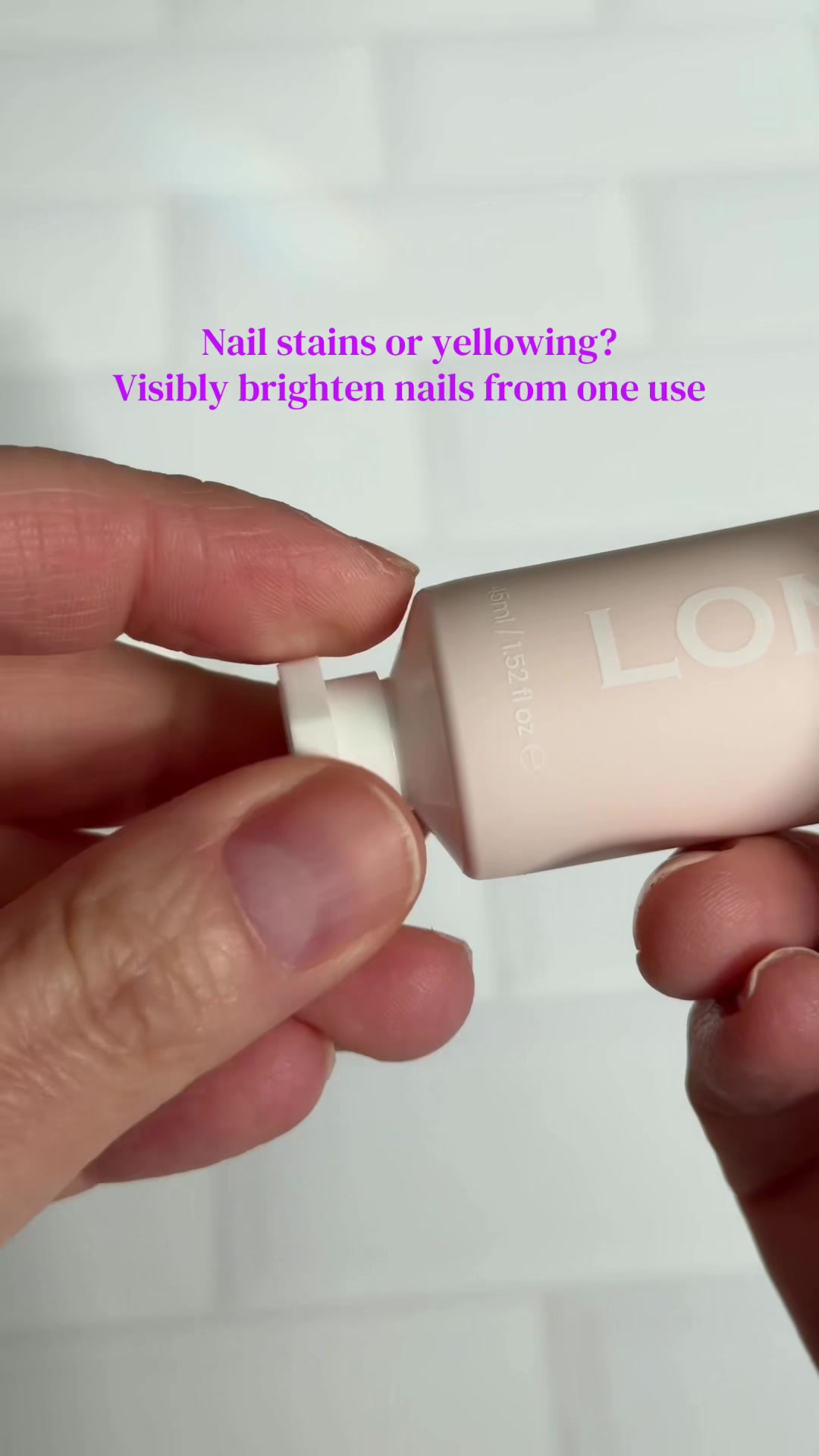 TikTok post by @becksamples101 for LONDONTOWN. Caption reads: [...] or nail stains in just one use 💅....