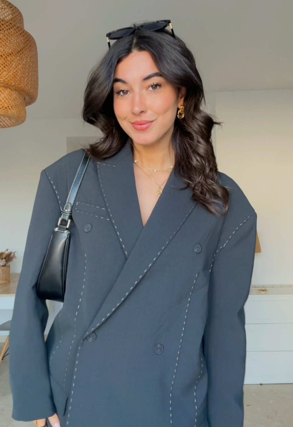TikTok post by @ainhoa.rayo for ZARA. Caption reads: [...] - Total look nueva colección de Zara 😎....