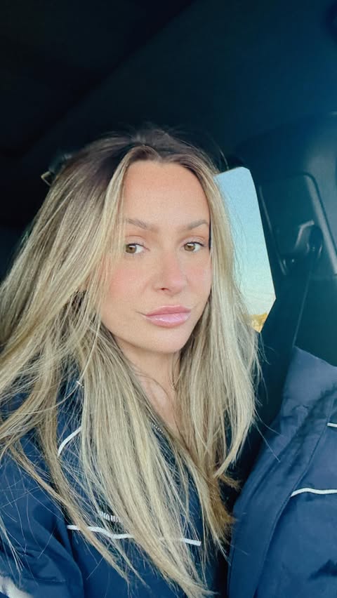 Instagram post by @catherineeebs for Pureology. Caption reads: [...] luxury this holiday season 💛 Get your....