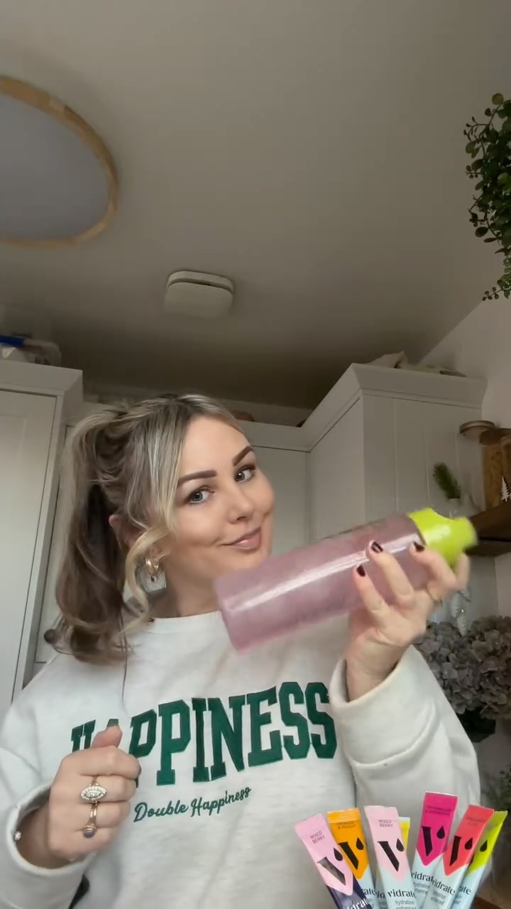 Instagram post by @mygirlmyboymybabys_preloved for ViDrate. Caption reads: Honestly I’ve tried many powdered flavourings and....