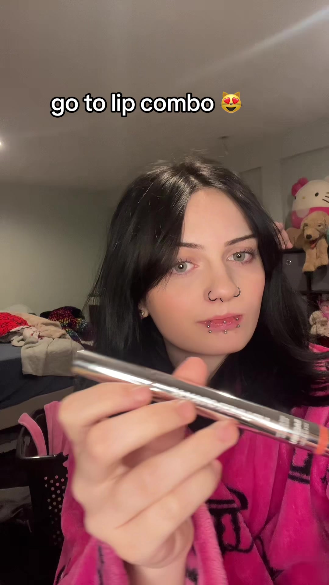 TikTok post by @il0vehell0kitty4 for Sacheu. Caption reads: i absolutely love this combo, it’s @SACHEU Beauty....