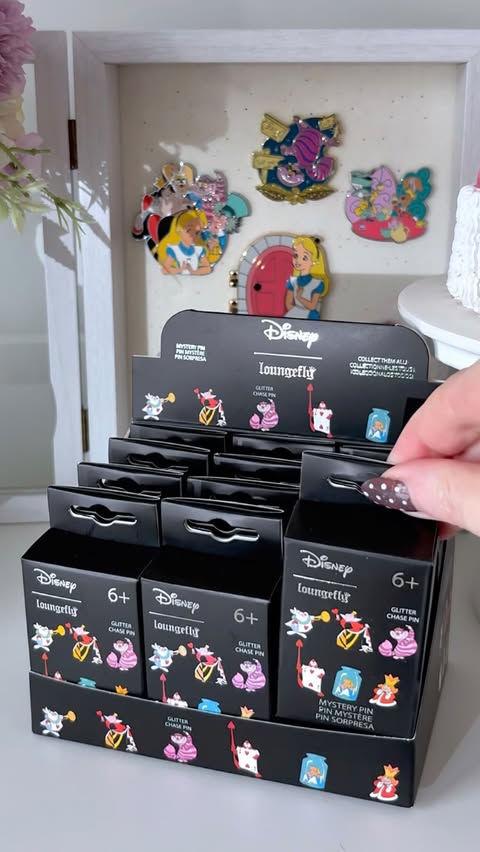 Instagram post by @alicecollectoruk for Get Ready Comics. Caption reads: [...] a full set 🤞🏻 newly restocked at....