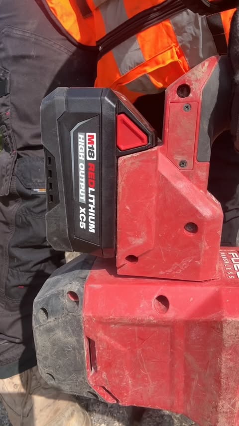 Instagram post by @jw_cablejointing for Milwaukee Tool. Caption reads: The new @milwaukeetool_uk Xc5 is the new standard....