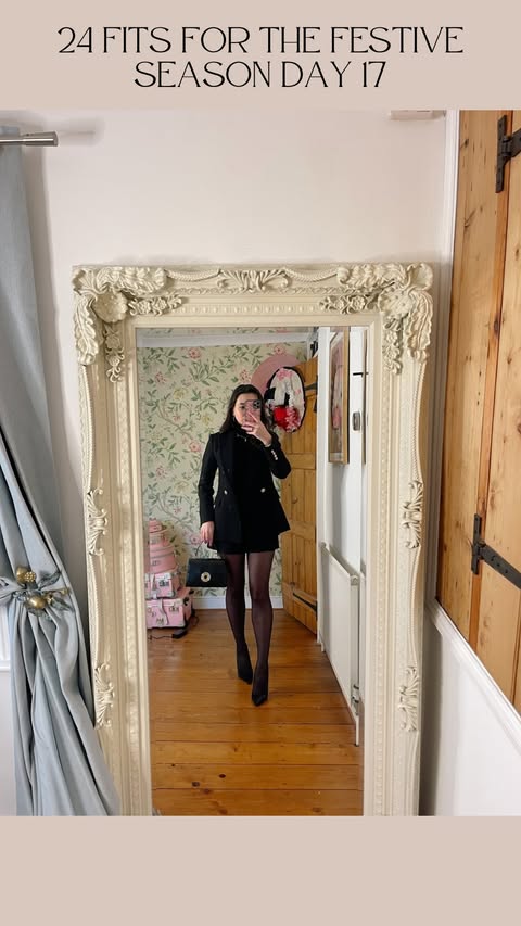 Instagram post by @hellomissjordan for Goelia. Caption reads: 24 FITS FOR THE FESTIVE SEASON DAY 17 🎄 This....