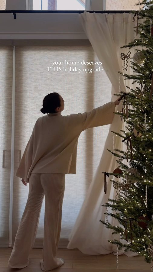Instagram post by @jensav11 for Yoolax Smart Blinds. Caption reads: [...] a stackable discount code $.....