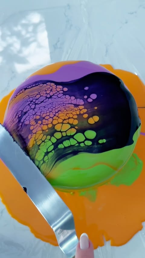 Instagram post by @kathychoffe for Chefmaster. Caption reads: [...] To achieve this spooky design, I used....