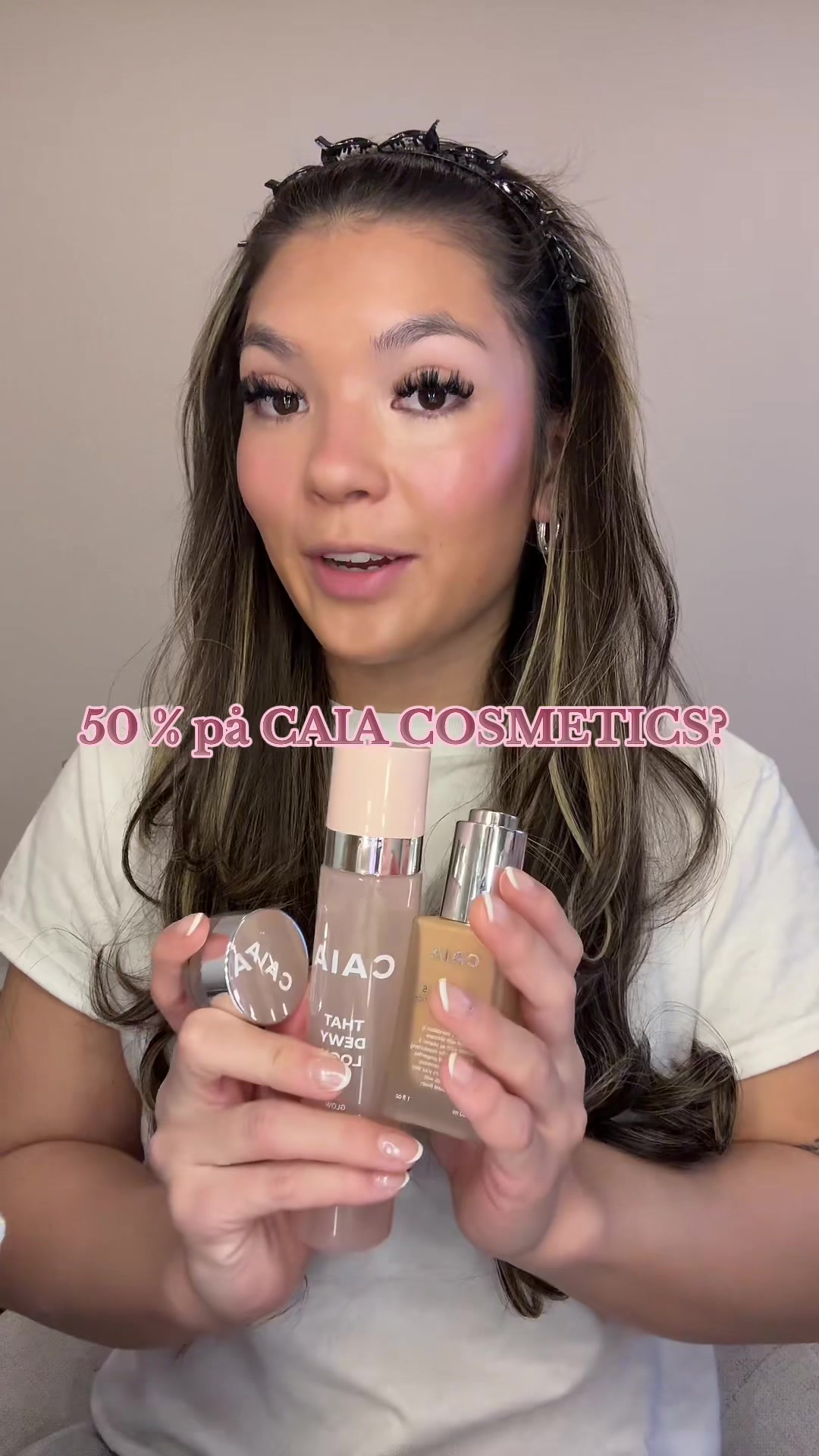 TikTok post by @mariahmls for CAIA Cosmetics. Caption reads: Reklame / @CAIA Cosmetics har salg under deres....