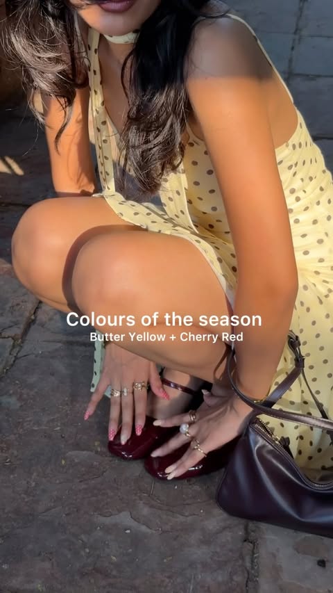 Instagram post by @himanijoshii for Theater. Caption reads: [...] with my cute little twiggy piggies 🥰....
