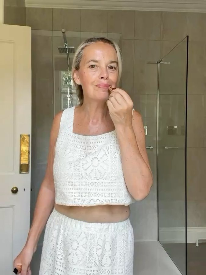 Instagram post by @chic50style for Neuaura. Caption reads: [...] heatwave ugh 🥵. I have been taking the....