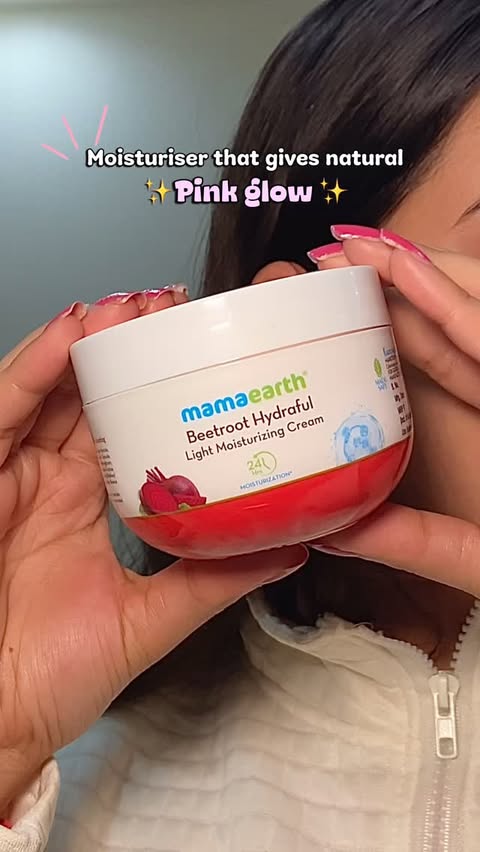 Instagram post by @skincare.by.anu for Mamaearth. Caption reads: Perfect moisturiser that suits all skin type and....