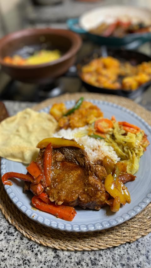 Instagram post by @sumaiya_hisham for Noon. Caption reads: [...] online grocery order @noon_uae 
fast....