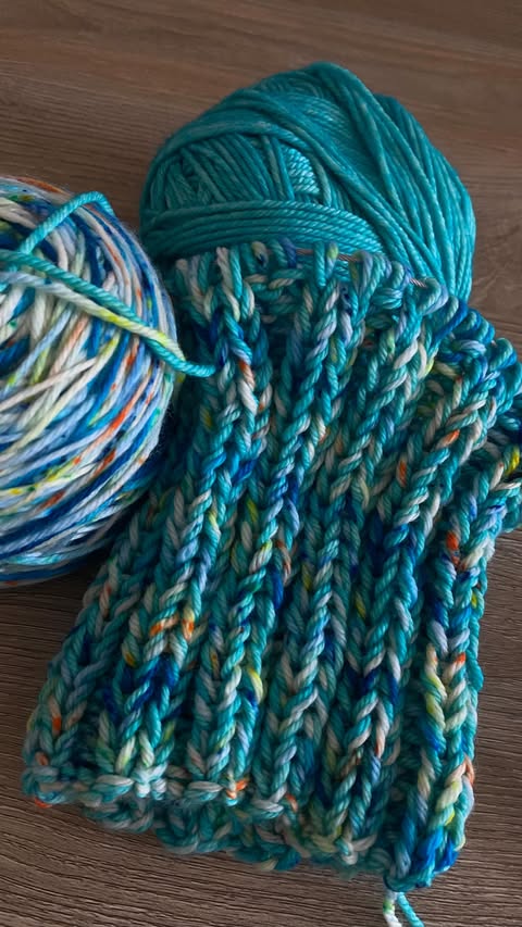 Instagram post by @violentcatlady for Qing Fibre. Caption reads: [...] gifts now 😅🪩 yarn: gifted from @qingfibre....