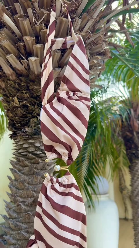 Instagram post by @missjessica_xoxo for Cupshe. Caption reads: Escape to the Bahamas with @cupshe_au @cupshe....