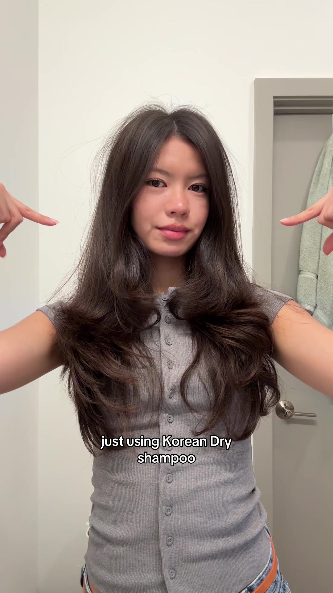 TikTok post by @itsoizzie for I Dew Care. Caption reads: the secret to fixing your oily hair!....