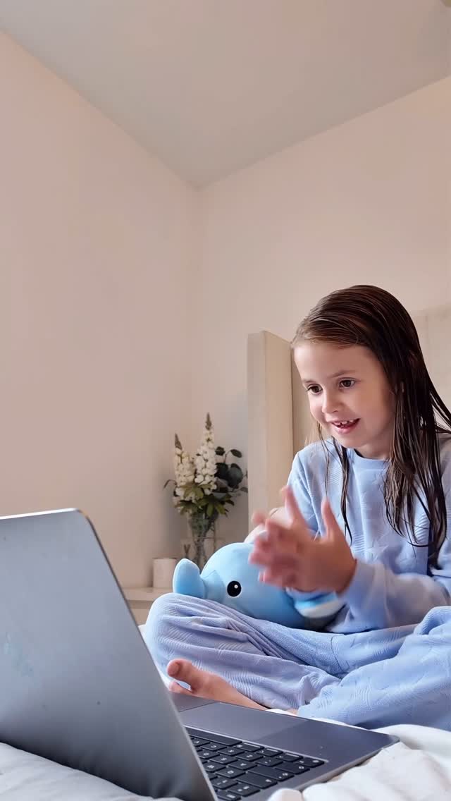 Instagram post by @jodiemalins for Readingeggs. Caption reads: AD I don’t want Nahla missing out on learning....