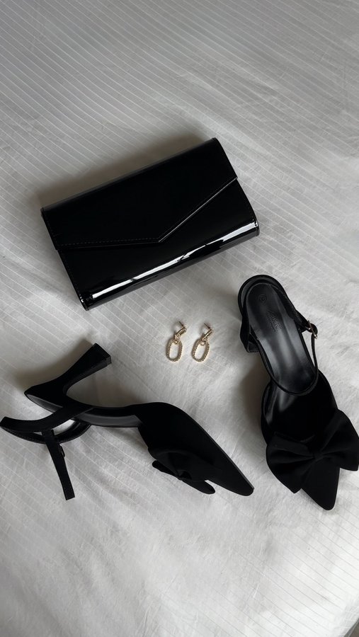 Instagram post by @sophia.berk for Ardene. Caption reads: 4 holiday party outfit ideas ✨❄️🎄 1-4 which fit....