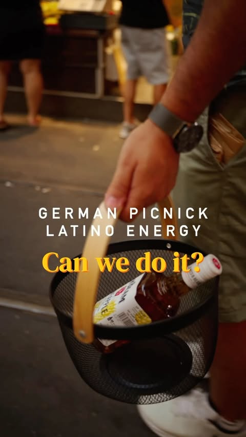 Instagram post by @einfach_lecker_by_steffi for Jim Beam. Caption reads: AD | Jim Beam Pineapple🍍 Who said you need to be....