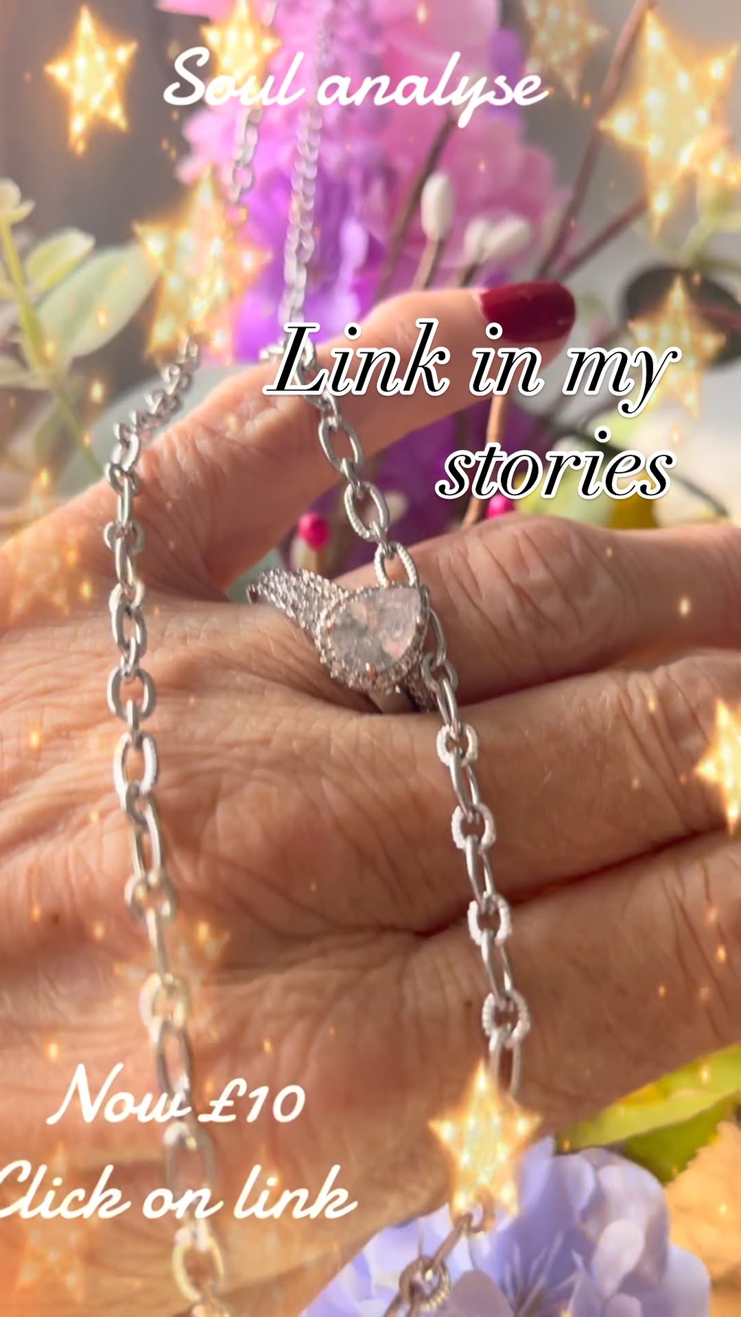 Instagram post by @matureandcurvyjules for Soul Analyse. Caption reads: [...] stunning Necklace gifted from @soulanalyse....