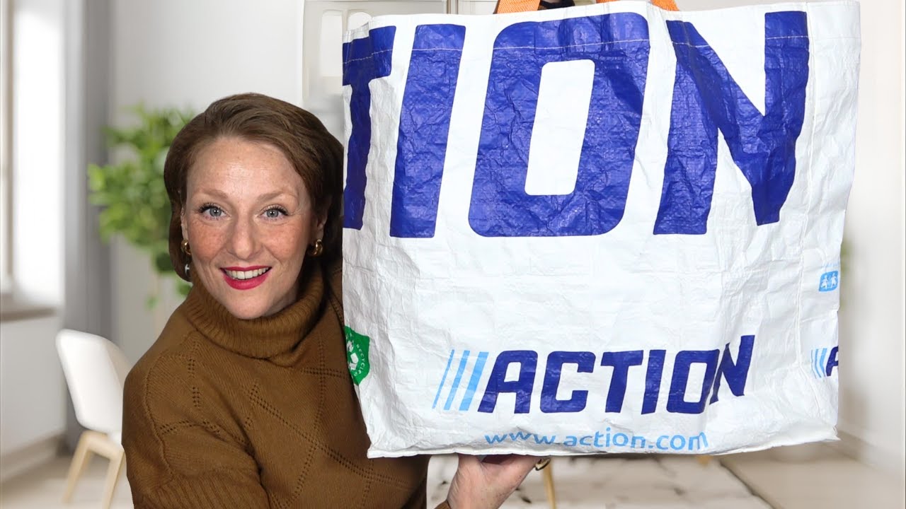 YouTube post by @laurettemamanyoutube for Fiverr. Caption reads: Finally, an ACTION HAUL: it's been a long time!.