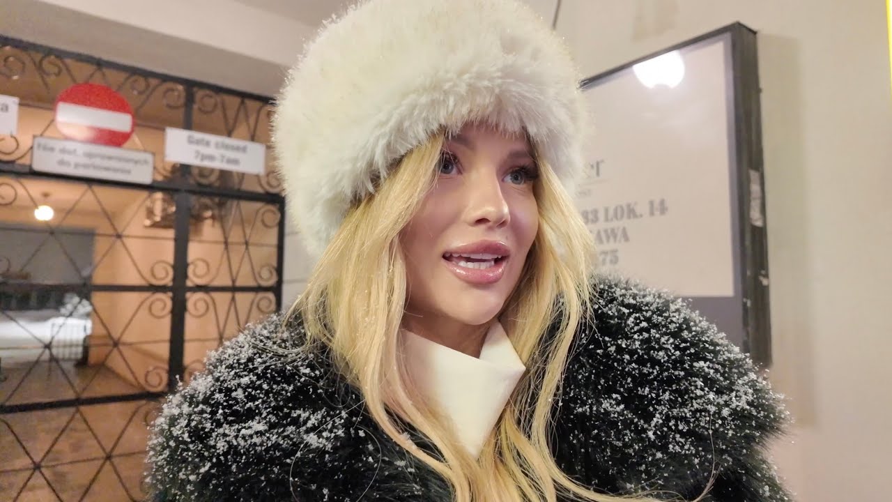 YouTube post by @kusmierekjulia for Cosibella. Caption reads: IT'S GOING TO BE A GOOD YEAR...✨🤍🙊 *weekend with....