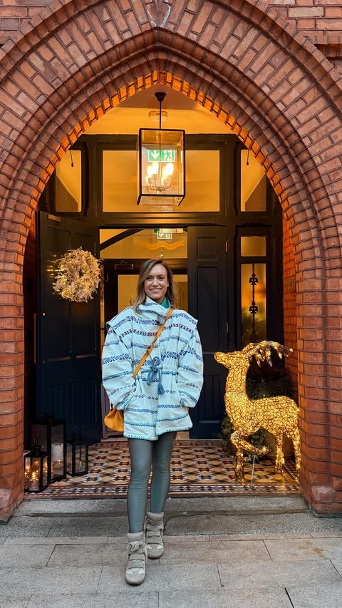 Instagram post by @jeskaomahony for Discover Ireland. Caption reads: Now is the time to book your Winter in Dublin....