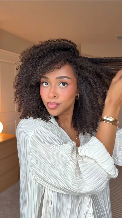 Instagram post by @kristina.manners for Cantu Beauty. Caption reads: [...] felt this good #Ad 🤎✨I used the....