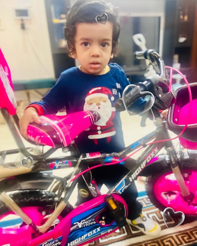 Instagram post by @modernitmom for FirstCry. Caption reads: #Collaboration with @firstcryindia 
The sale I had....