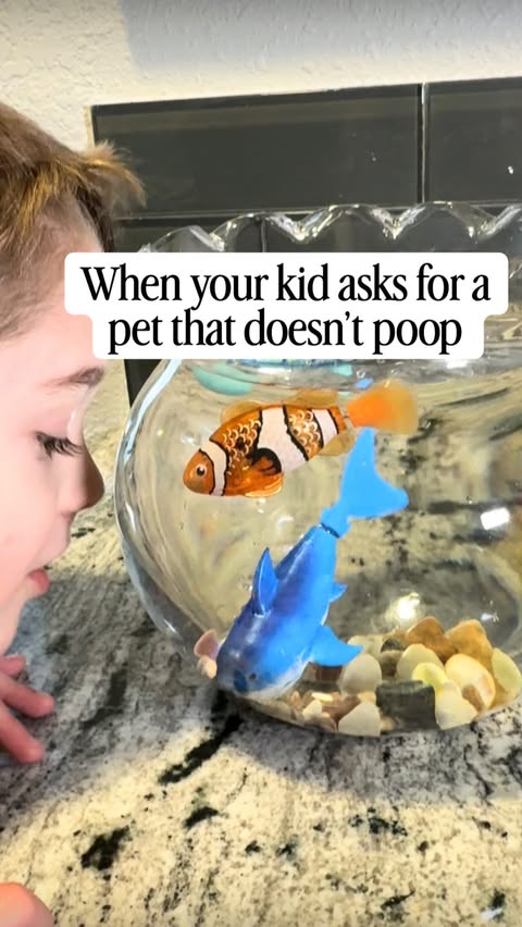 Instagram post by @thingsamberfound for ZURU Toys. Caption reads: Bring bath time and water play to life! 🛁🐠....