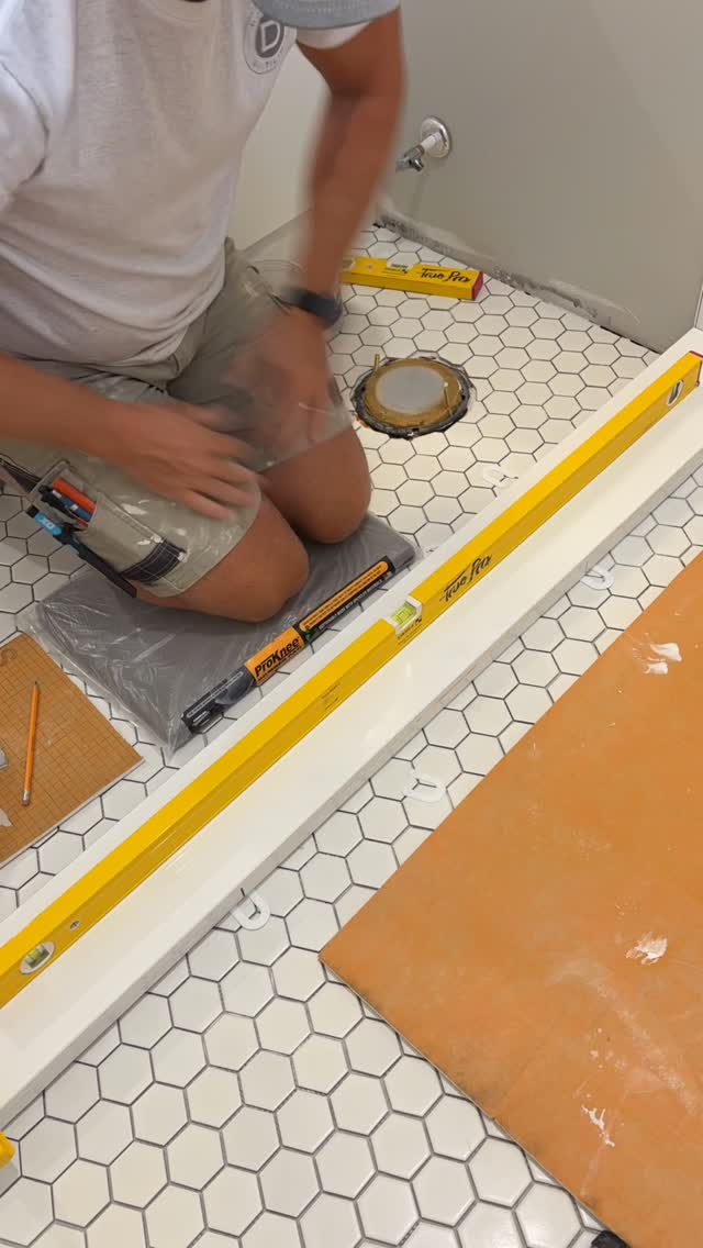 Instagram post by @dj.tiling for STABILA. Caption reads: [...] of the quartz slab on top of the....