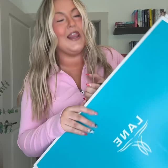 Instagram post by @ashleyyrobo for Lane Boots. Caption reads: 🚨WIDE CALF GIRLIES🚨 I found us the perfect pair....