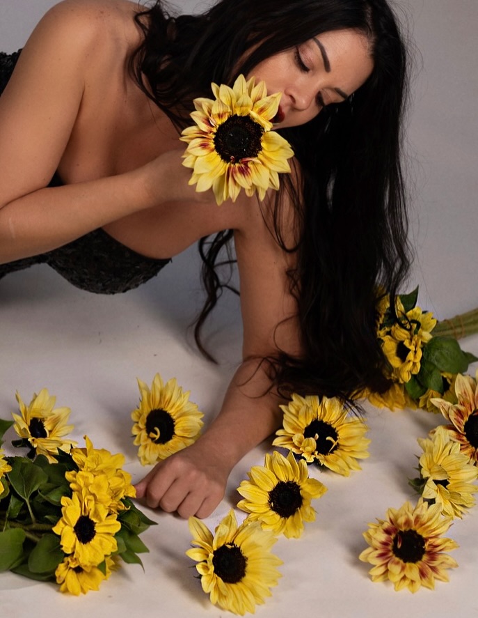 Instagram post by @mariakorinthiou for PINKO. Caption reads: [...] Dress & Bag @pinkogreece @pinkoofficial 🌻....