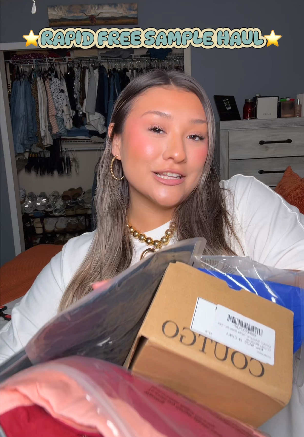 TikTok post by @_noemivar for LEVAO Store. Caption reads: a lil rapid free sample haul!! loveeeee....