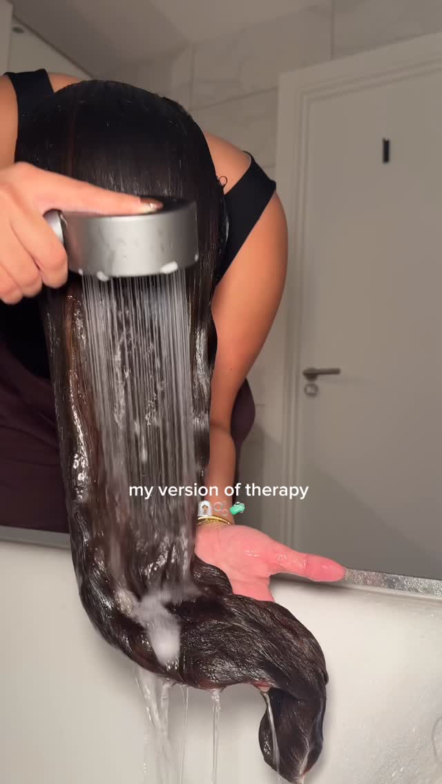 Instagram post by @curlswithkeish for OLAPLEX. Caption reads: wash day or therapy session?? 🫧✨🧼 💖

I used to....