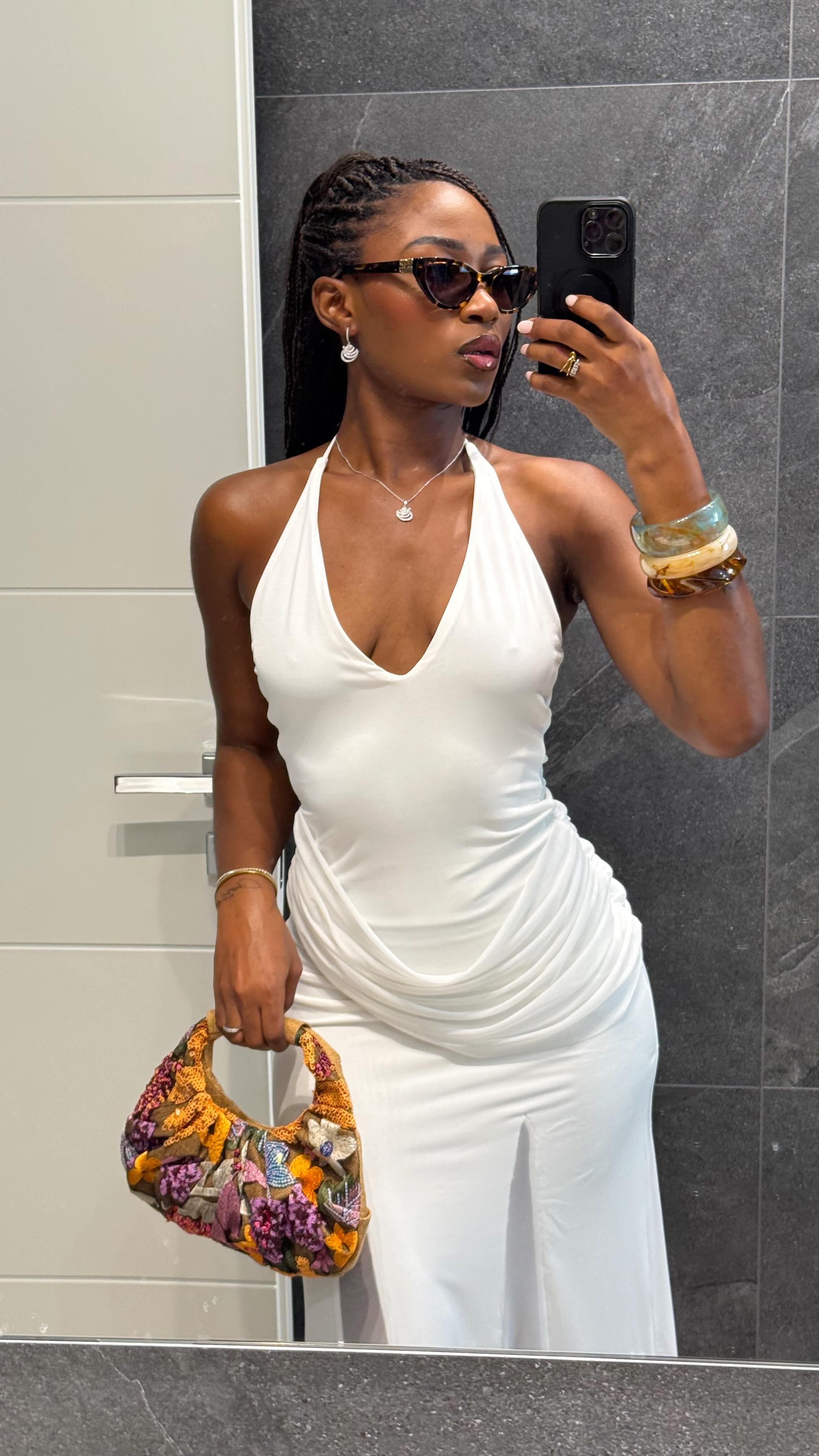 Instagram post by @yacinelusaku for Meshki. Caption reads: [...] 🥗🍴with friends🤍✨
#collab @meshki 

Grwm.....