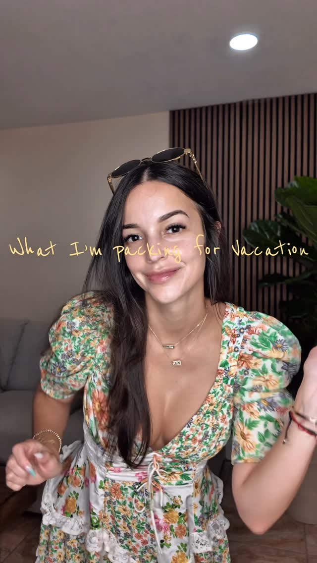 Instagram post by @jenmore_ for FashionPass. Caption reads: [...] for $70 off your first month with....