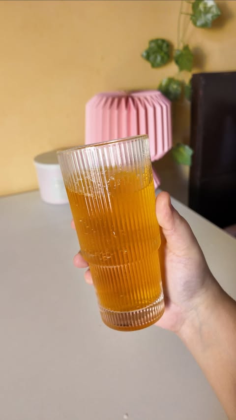 Instagram post by @onlyvatsala for HK Vitals. Caption reads: [...] a fizzy drink, but a skin supplement....