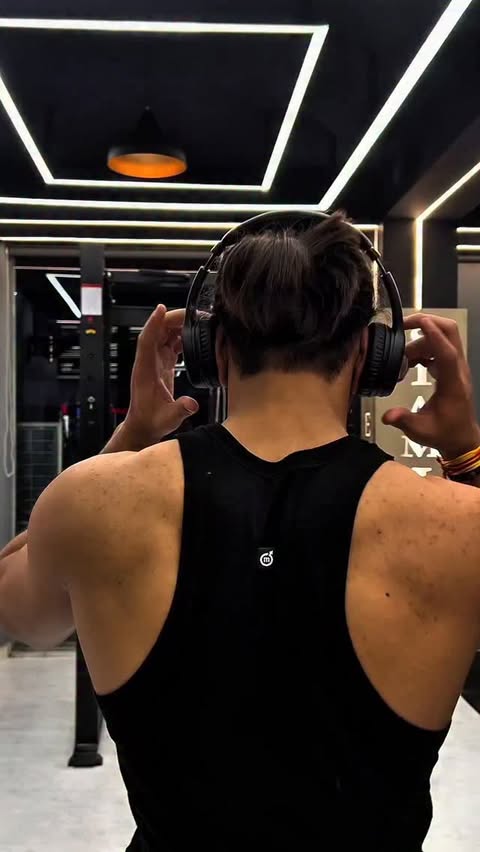 Instagram post by @deveshhh_19 for foodstrong. Caption reads: Don't just fuel up. Fuel Strong.⚡️
.
.
24g....