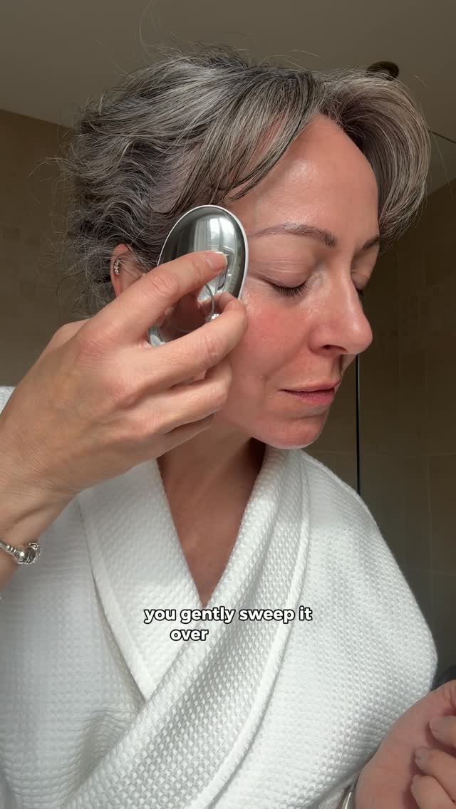 Instagram post by @awomancalledgeorge for ZIIP Beauty. Caption reads: AD 👋 Bye-bye sagging jowls, hello smooth + lifted....