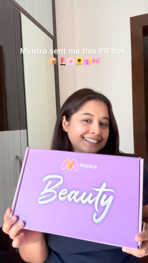 Instagram post by @bhavnachalise for MYNTRA. Caption reads: [...] #BrandFavors LoveTheSwag #Myntra.