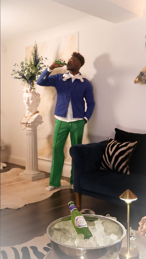 Instagram post by @howeydon for Peroni Nastro Azzurro. Caption reads: [...] every moment as a masterpiece....