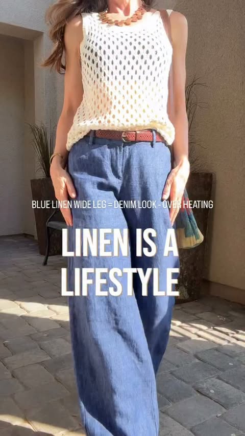 Instagram post by @alexiskruel_official for Banana Republic. Caption reads: [...] linen pants in Chambray Blue from....