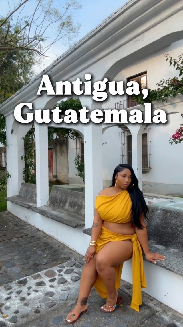 Instagram post by @exact_ley for Viator. Caption reads: [...] BIO or use code: FTXY5
@airbnb @americanair....