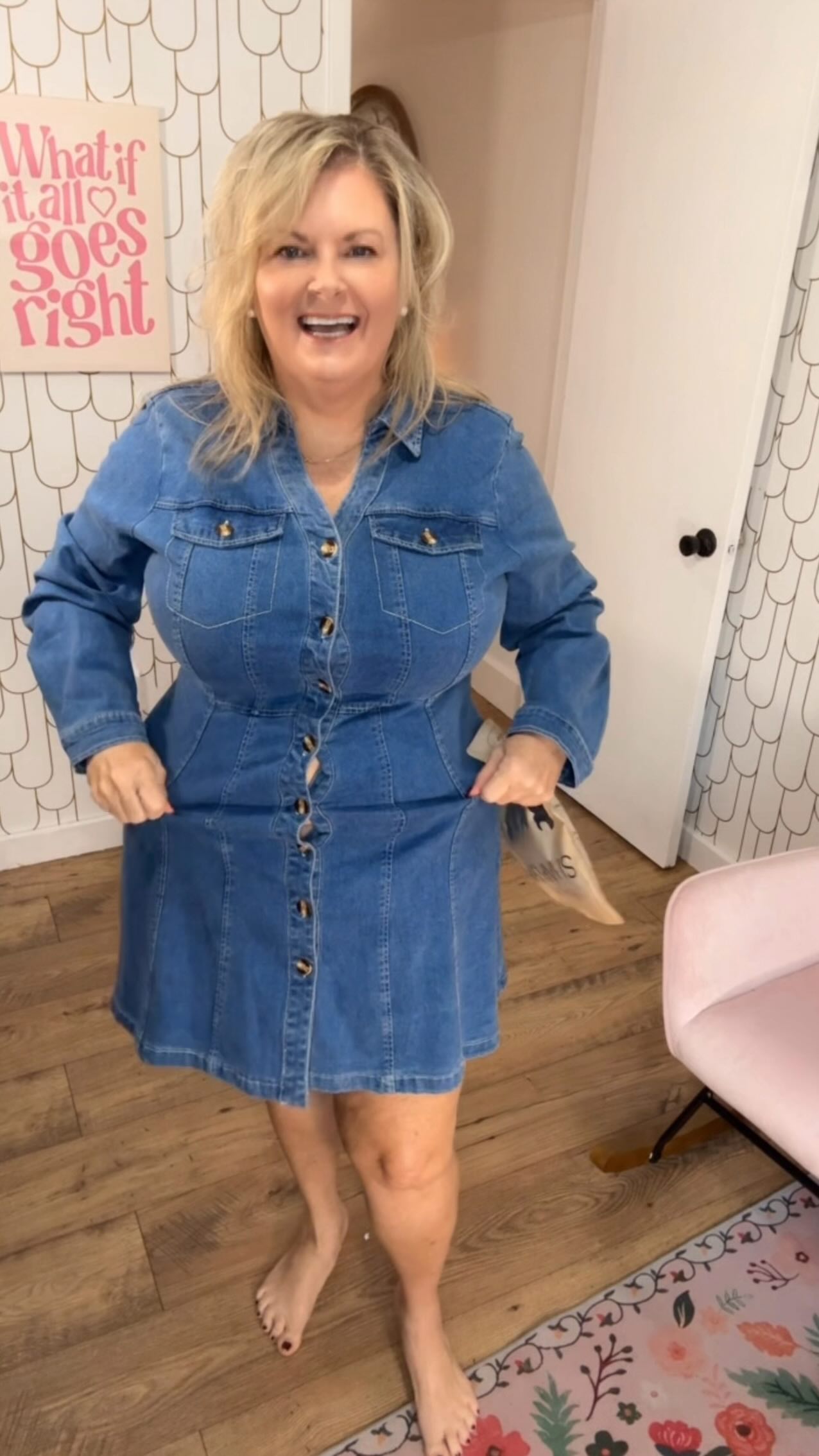 Instagram post by @momentswithcarla for Shaperx. Caption reads: [...] fits? I’ve got you covered 👗
These ShaperX....