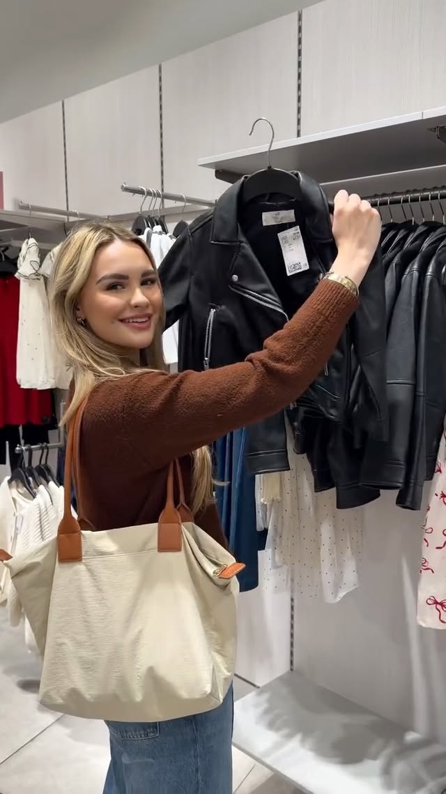 Instagram post by @mrsashleygonzalez for Simon Malls. Caption reads: This holiday season, I used Simon+™ @laplazamall....