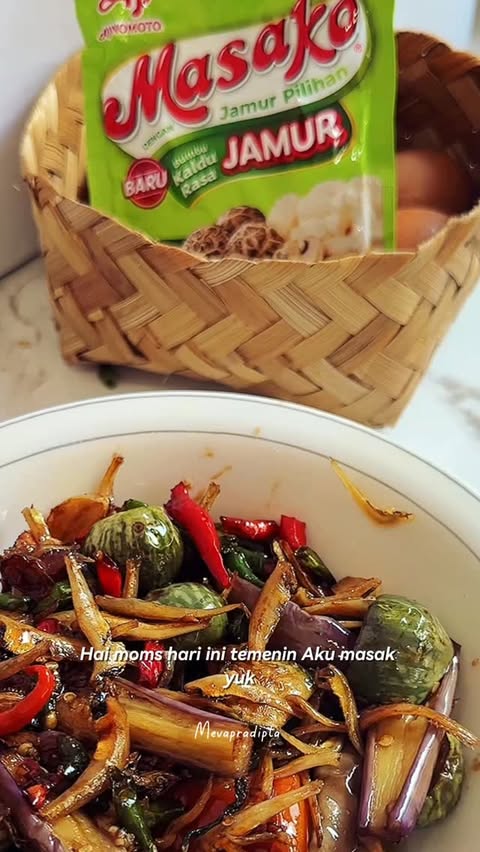 Instagram post by @mevapradipta for Masako. Caption reads: [...] Yuk share di kolom komentar! @asli_Masako....