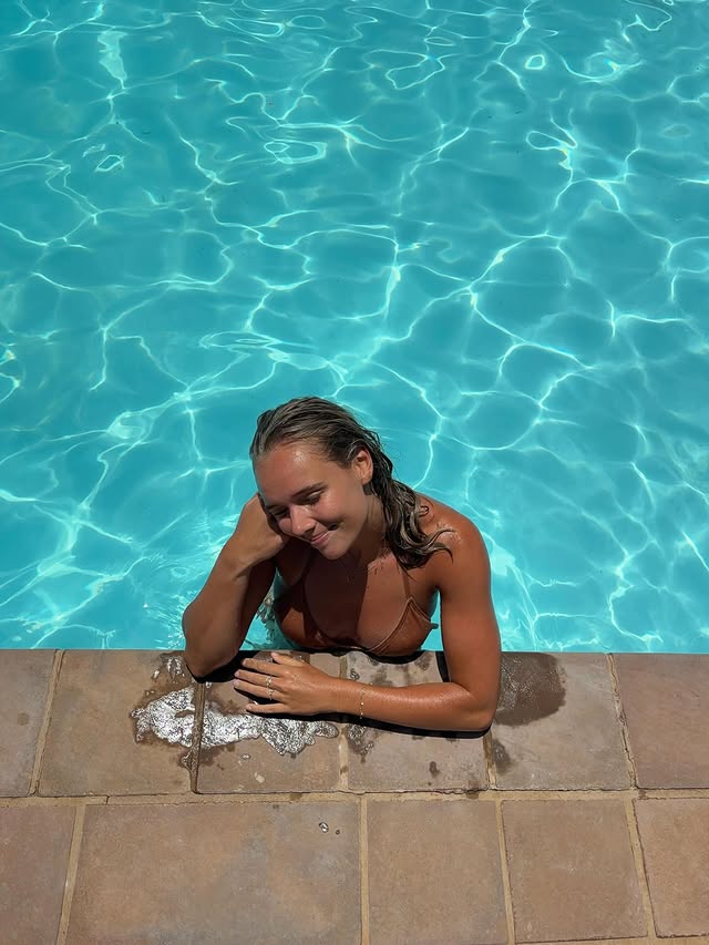 Instagram post by @klaraloessl for Bodylab. Caption reads: Wrapped, done & dusted ❤️ 24 training sessions and....